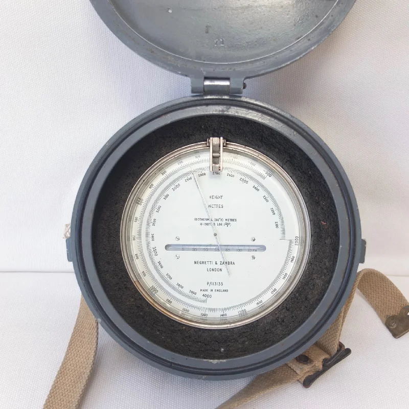 Negretti & Zambra Isothermal Altimeter c.1955