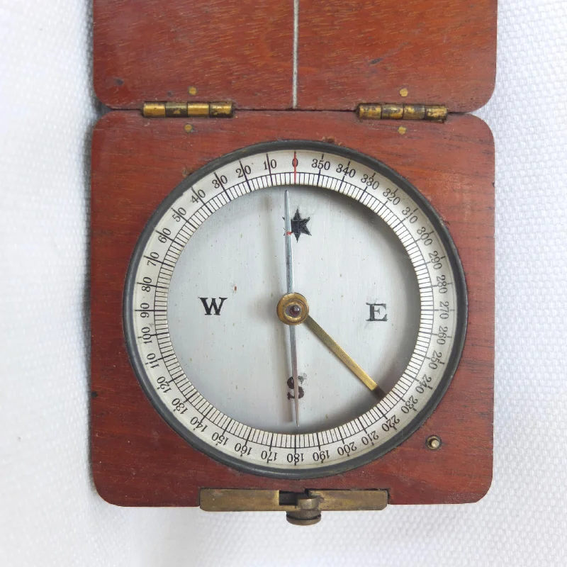 Victorian Wooden Cased Pocket Compass c.1880